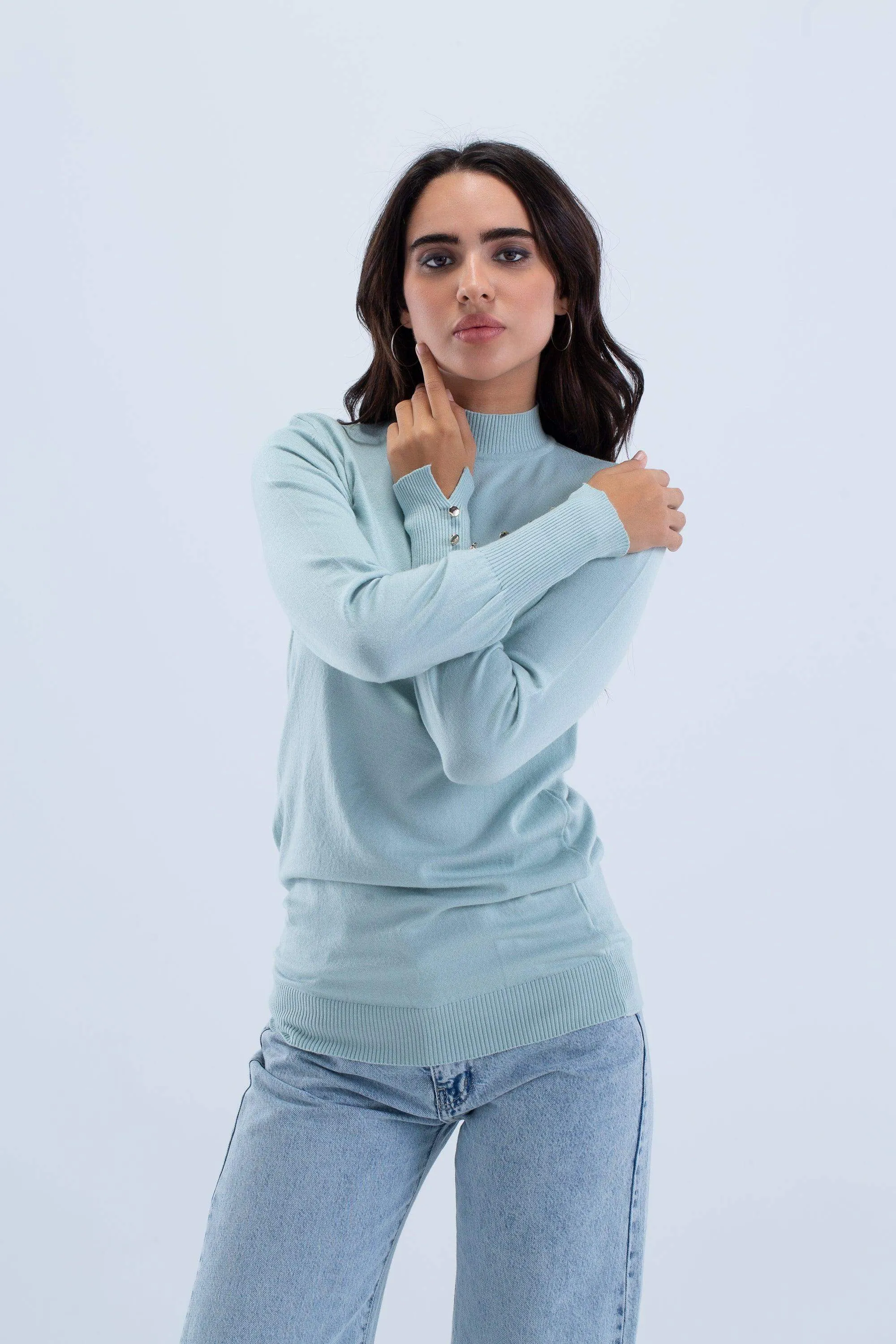 4 Buttoned Sleeves Pullover