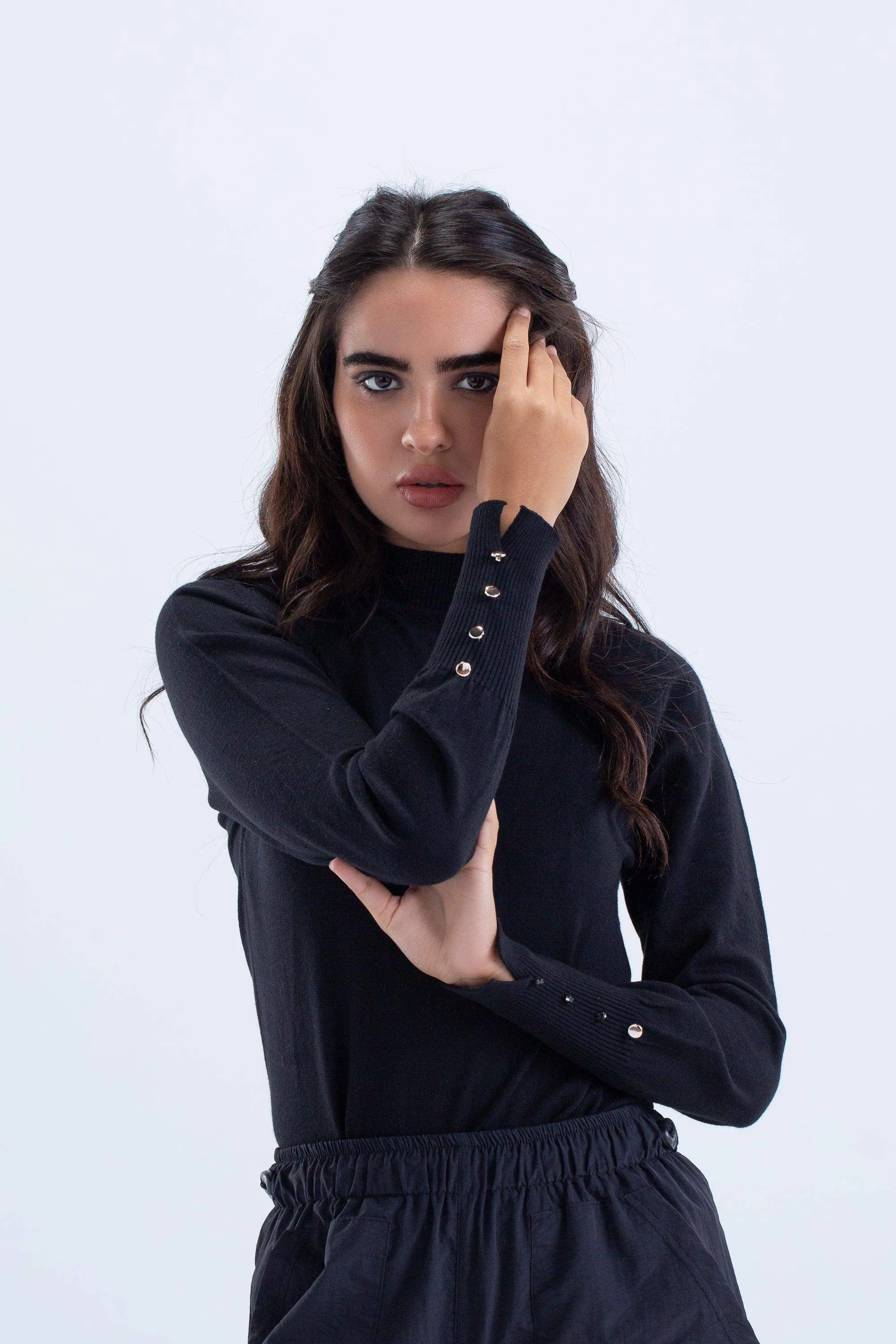 4 Buttoned Sleeves Pullover