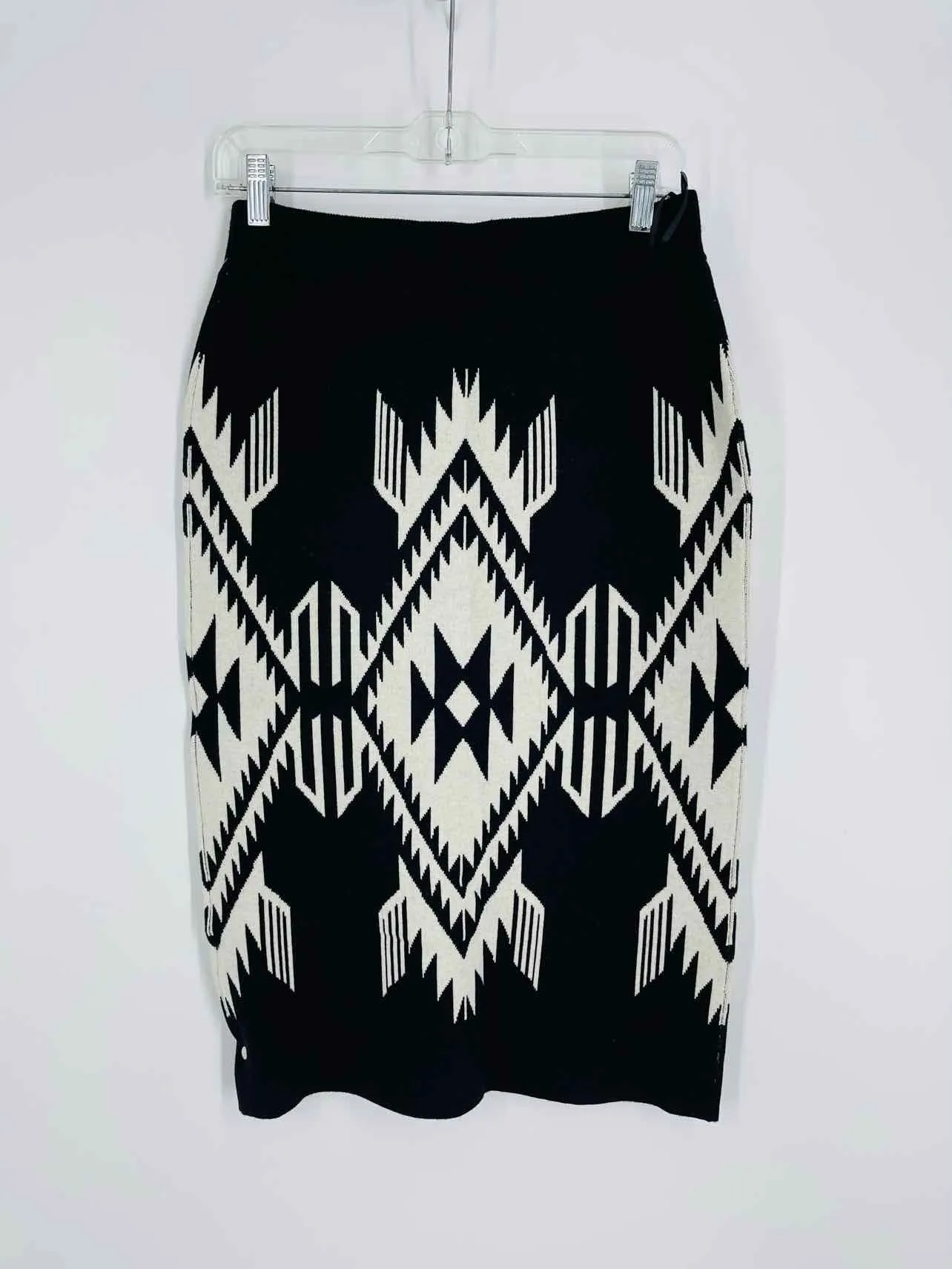 Ariat Size S Black/White Southwestern Knit NEW Skirt Skirt