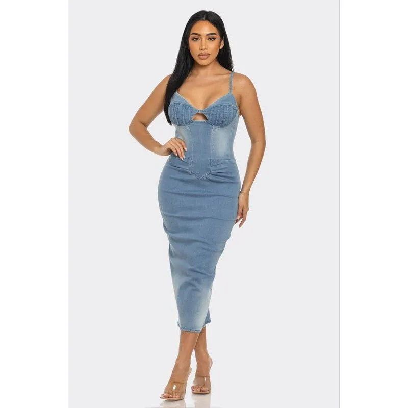 CASUAL LIGHT WASHED DENIM MIDI DRESS