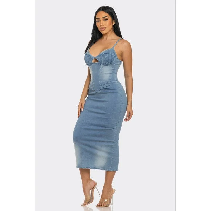 CASUAL LIGHT WASHED DENIM MIDI DRESS