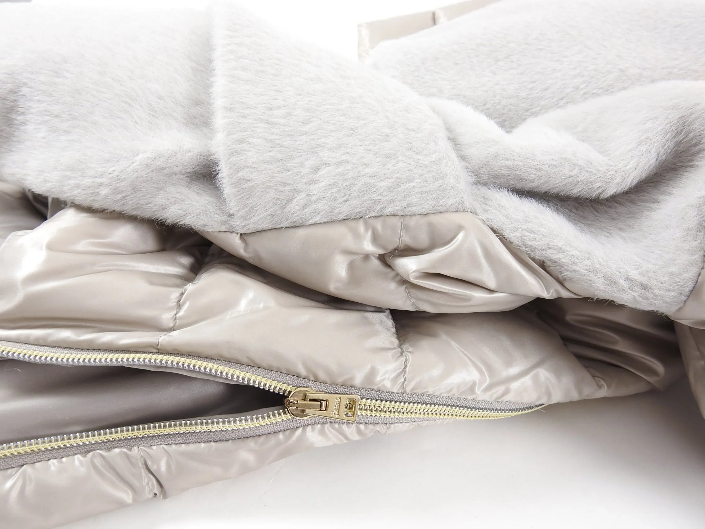 Herno Short Light Pearl Grey Puffer Coat with Wool Back - IT42 / 6