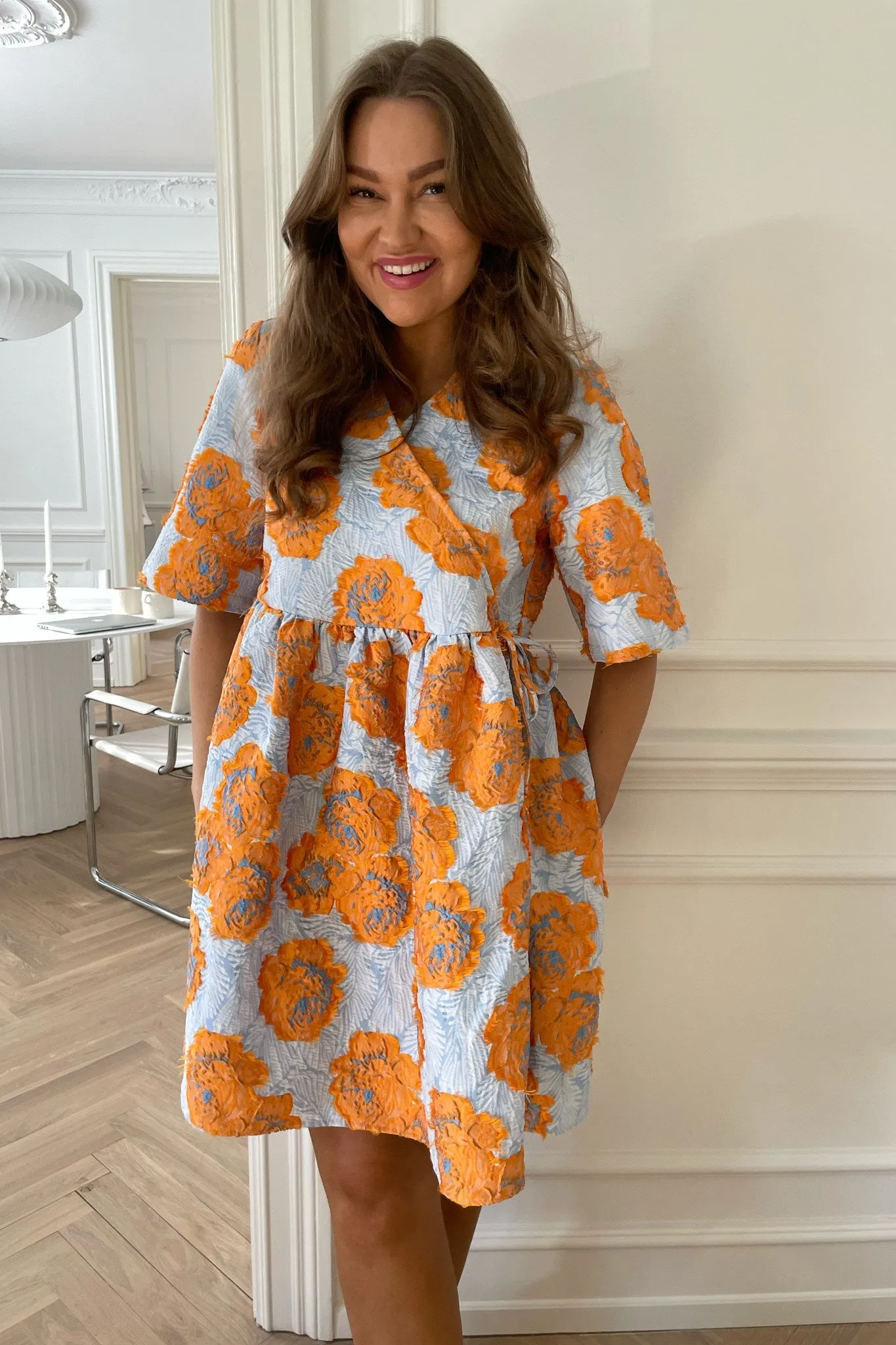 JasminIC Kjole - Orange Blomster