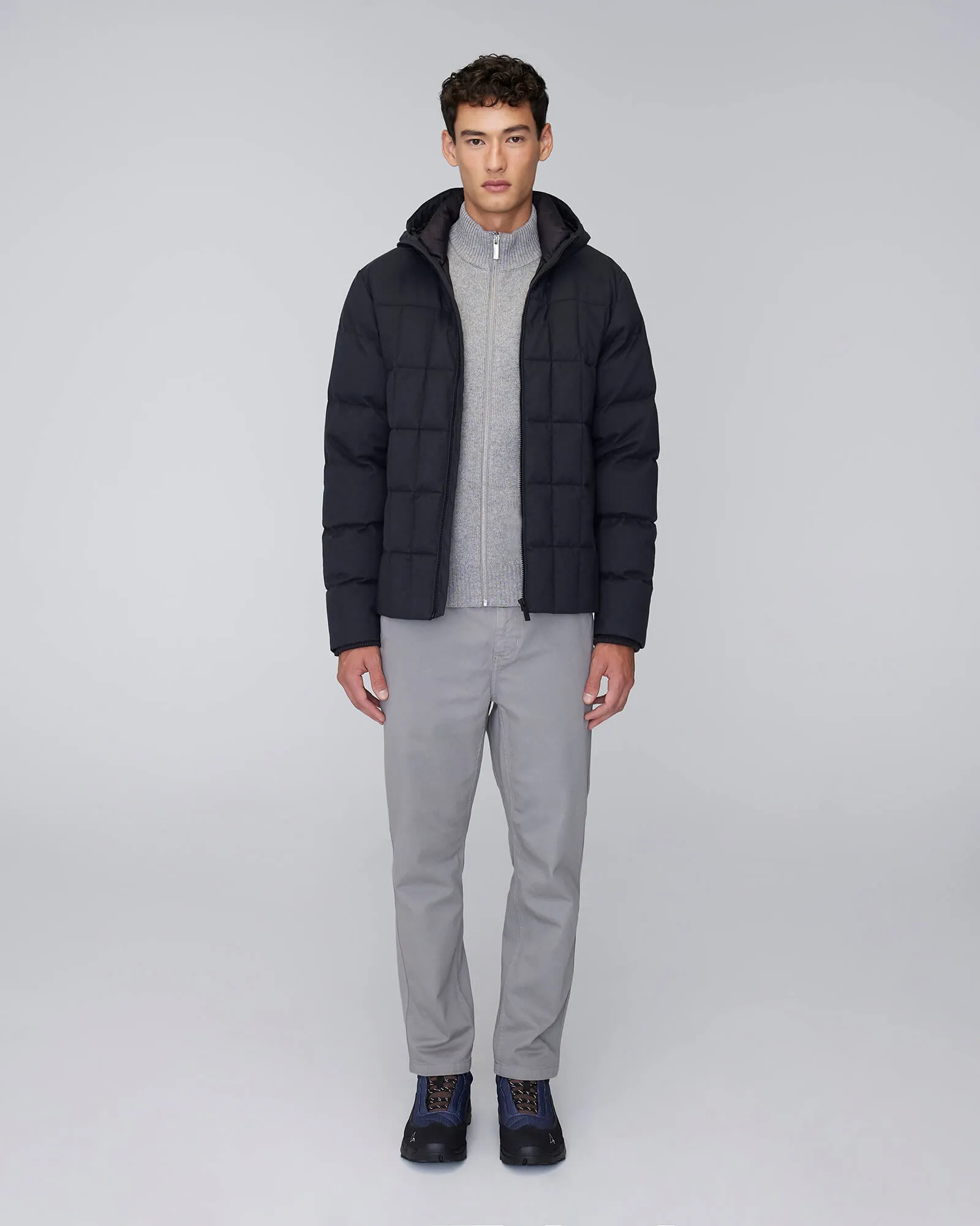 LEO | Lightweight Hooded Down Jacket