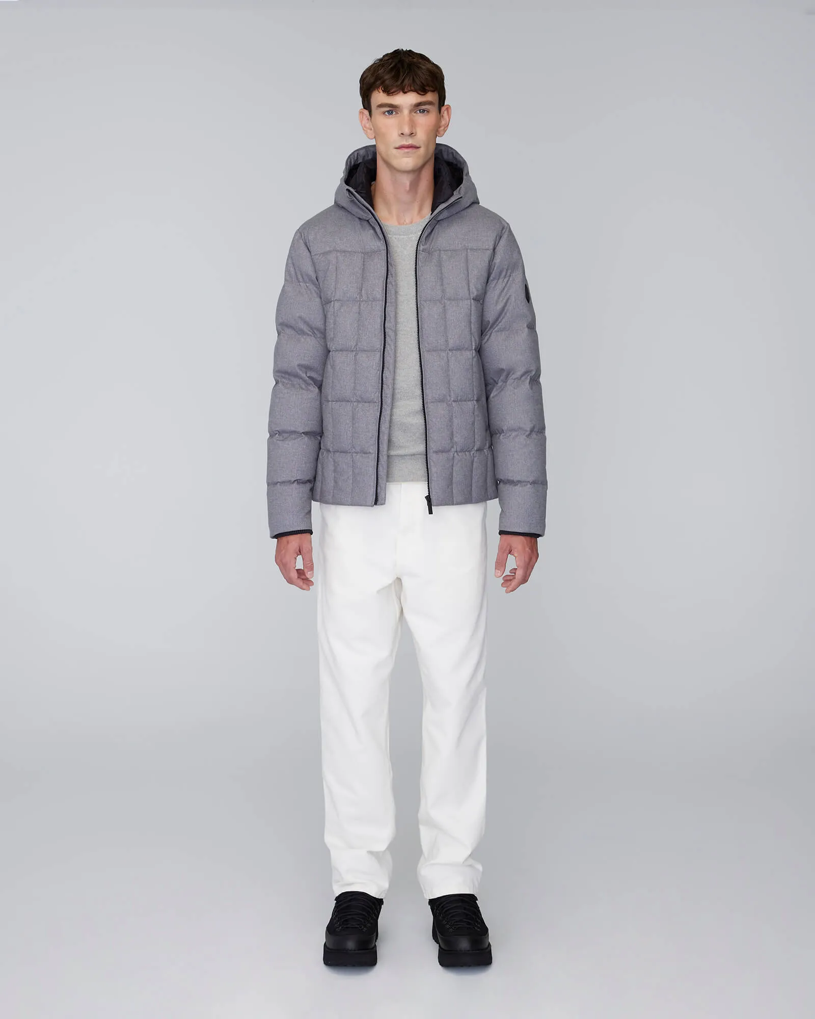 LEO | Lightweight Hooded Down Jacket