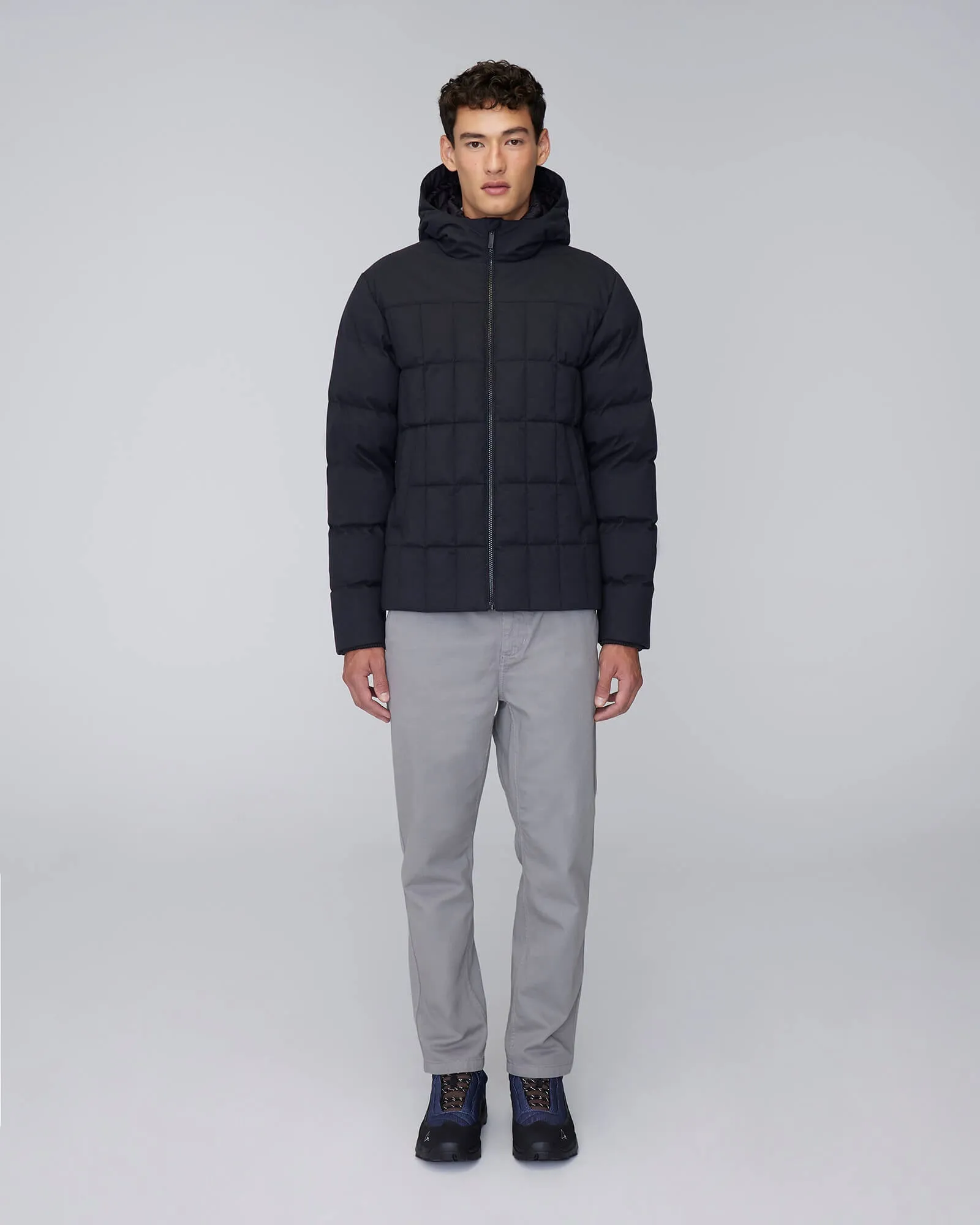 LEO | Lightweight Hooded Down Jacket