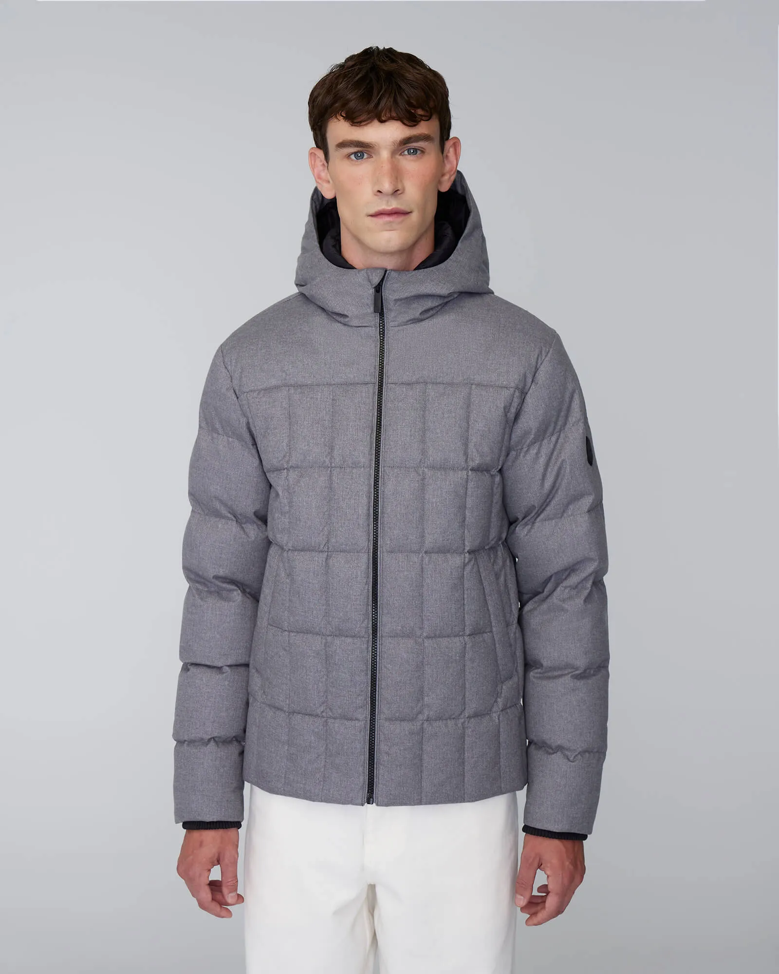LEO | Lightweight Hooded Down Jacket