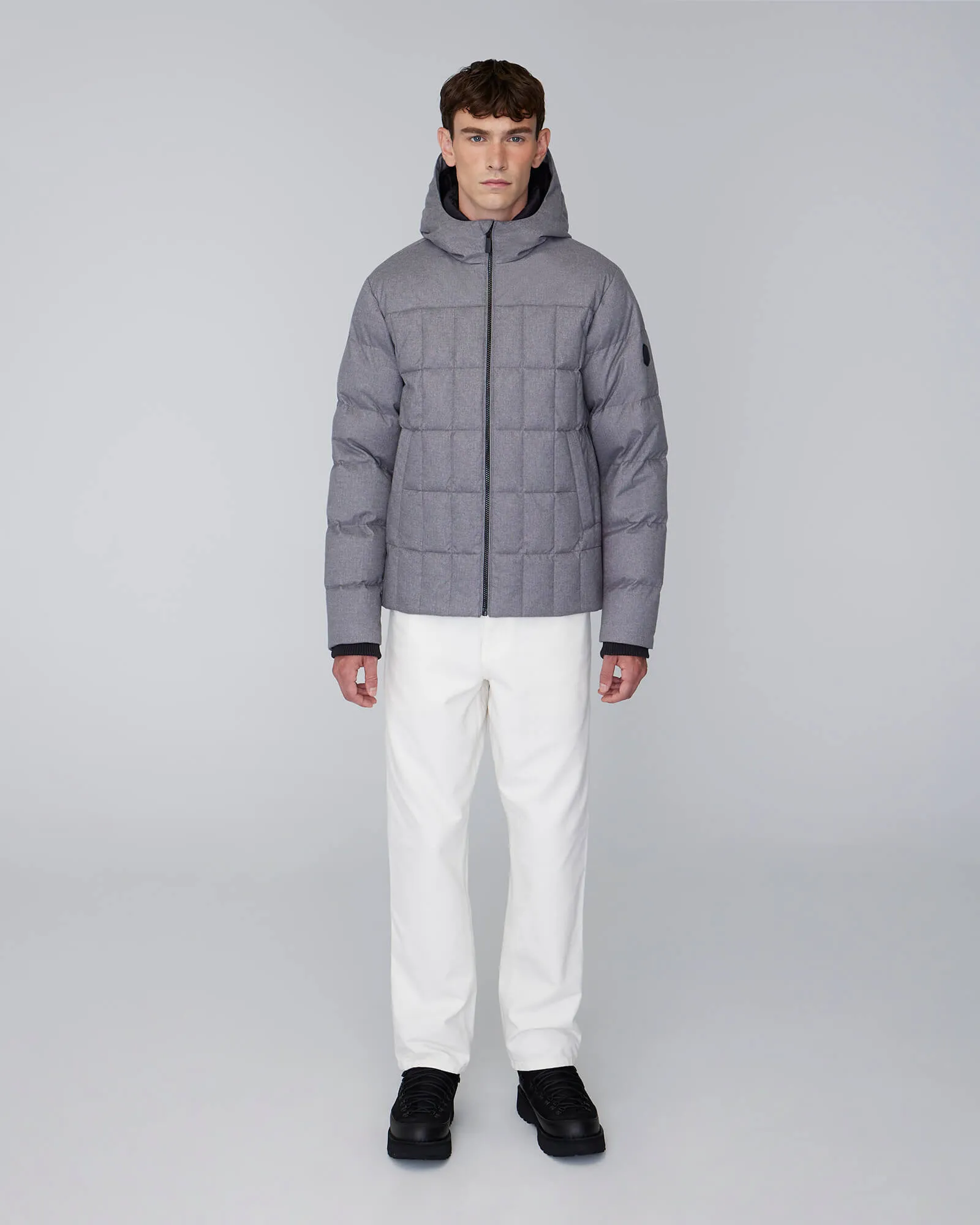LEO | Lightweight Hooded Down Jacket