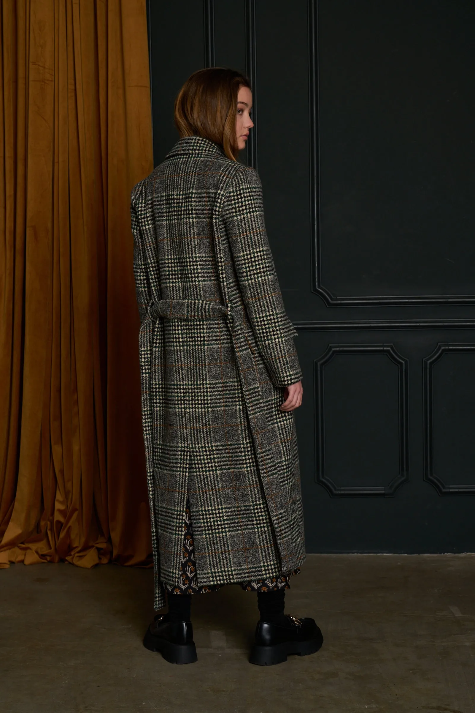 MAGGIE COAT
